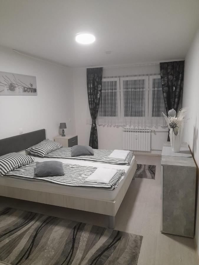 Apartman Lela Karlovac Dış mekan fotoğraf