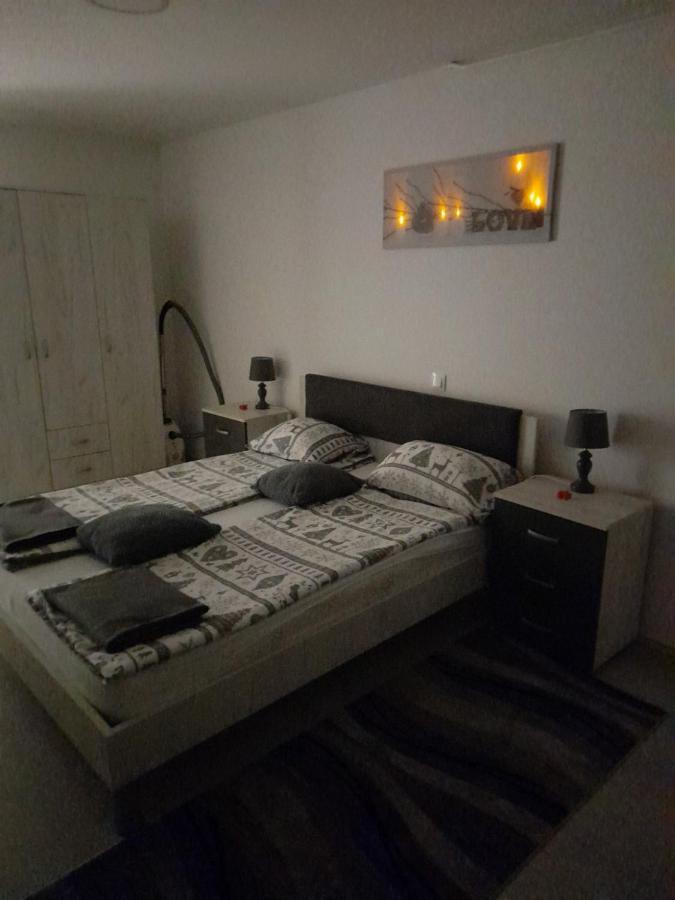 Apartman Lela Karlovac Dış mekan fotoğraf