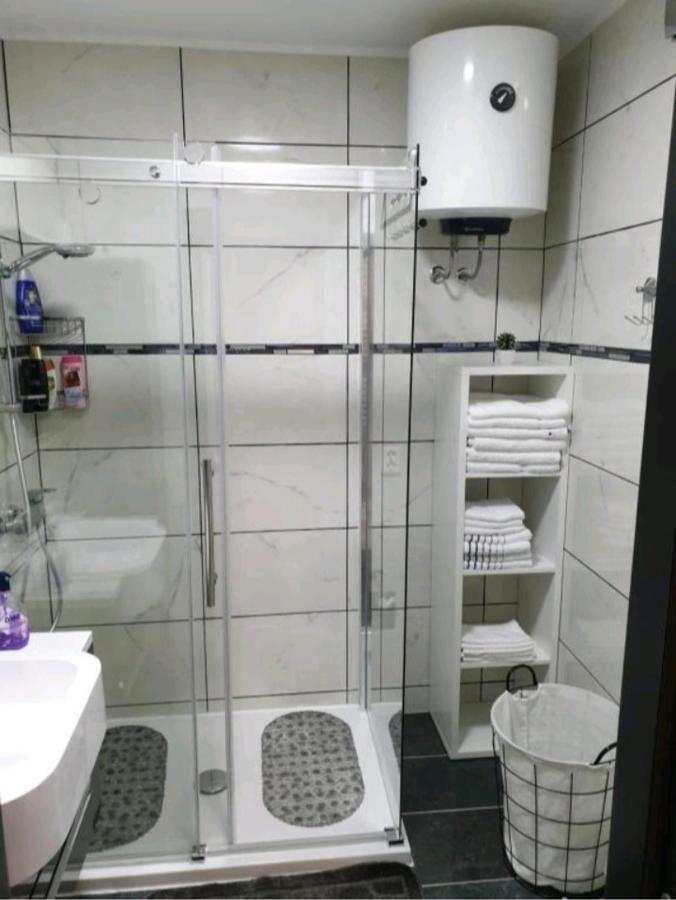Apartman Lela Karlovac Dış mekan fotoğraf